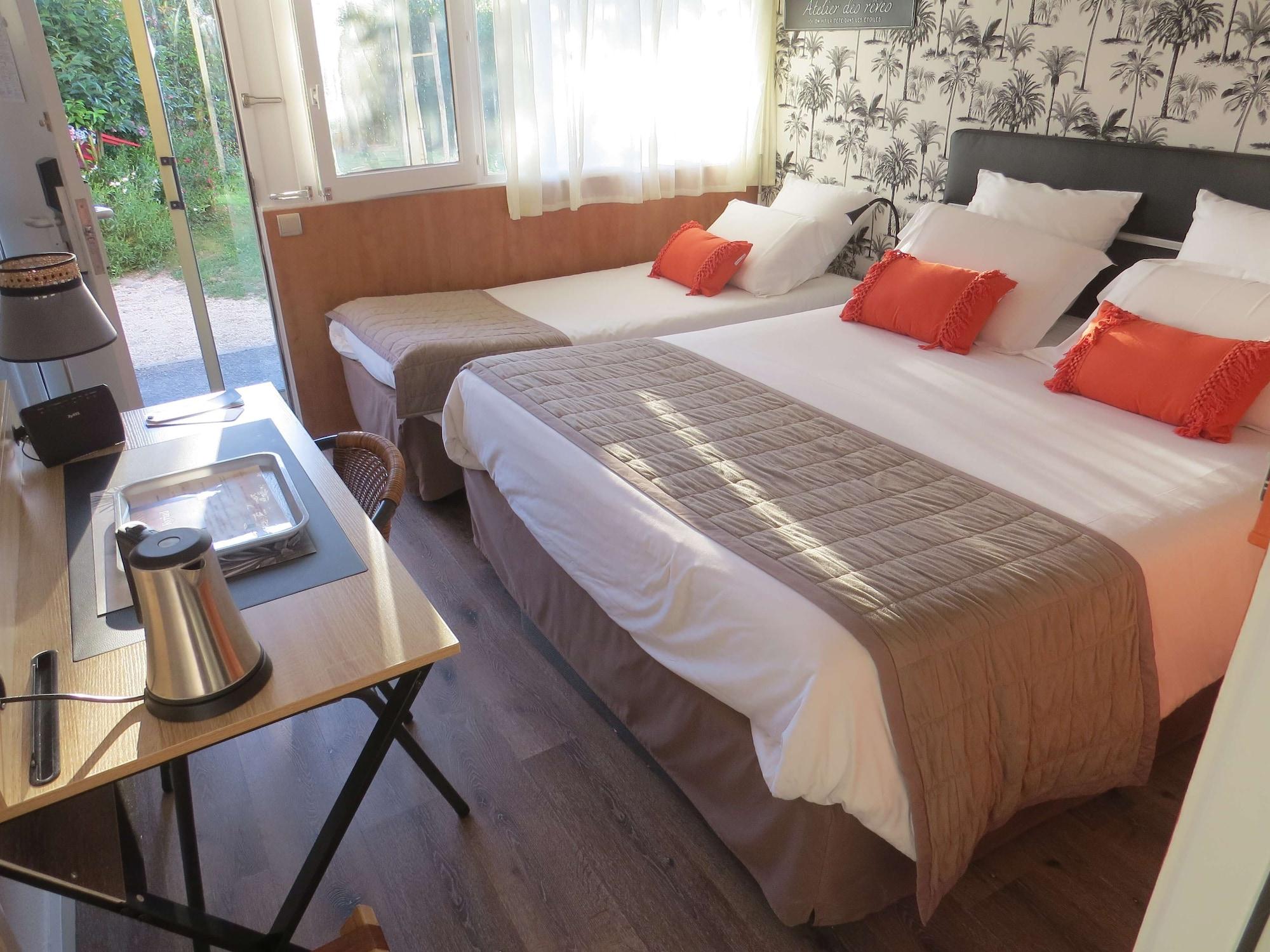คีเรียด์อวิกนอน-แค็บซูด Hotel อาวีญง ภายนอก รูปภาพ
