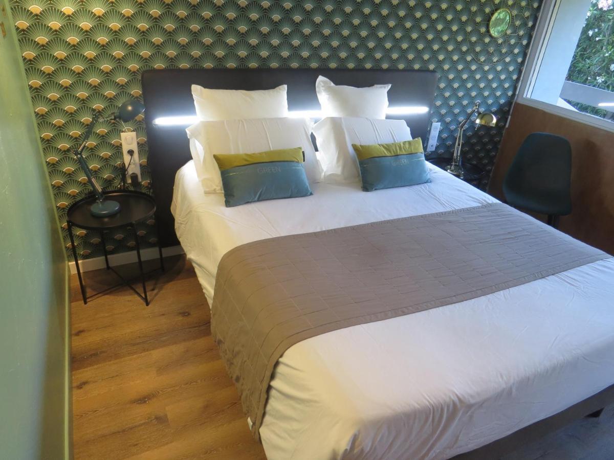คีเรียด์อวิกนอน-แค็บซูด Hotel อาวีญง ภายนอก รูปภาพ